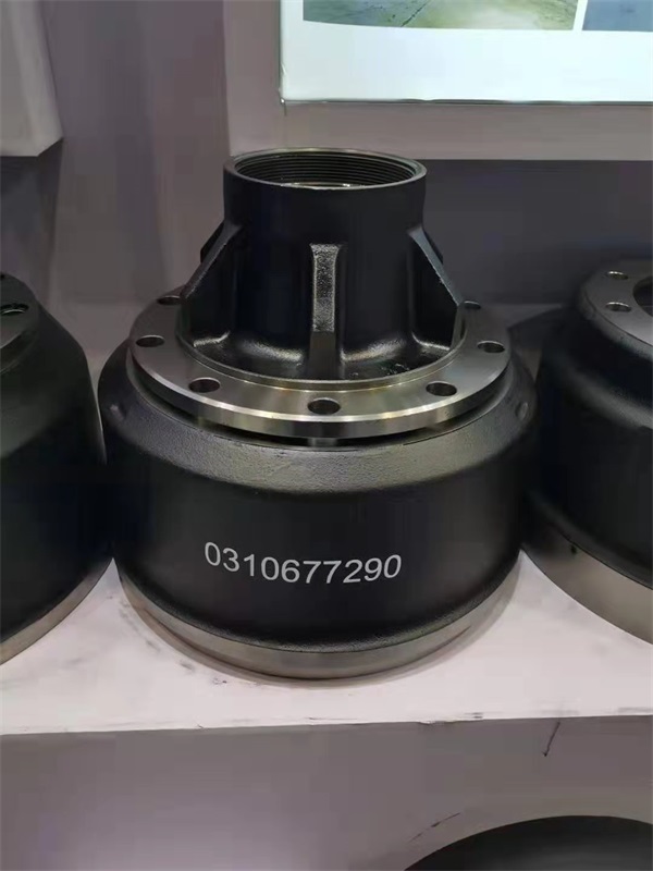 �Ϻ������˸�չ��ʵ��