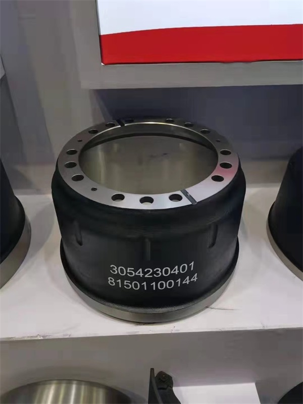 �Ϻ������˸�չ��ʵ��